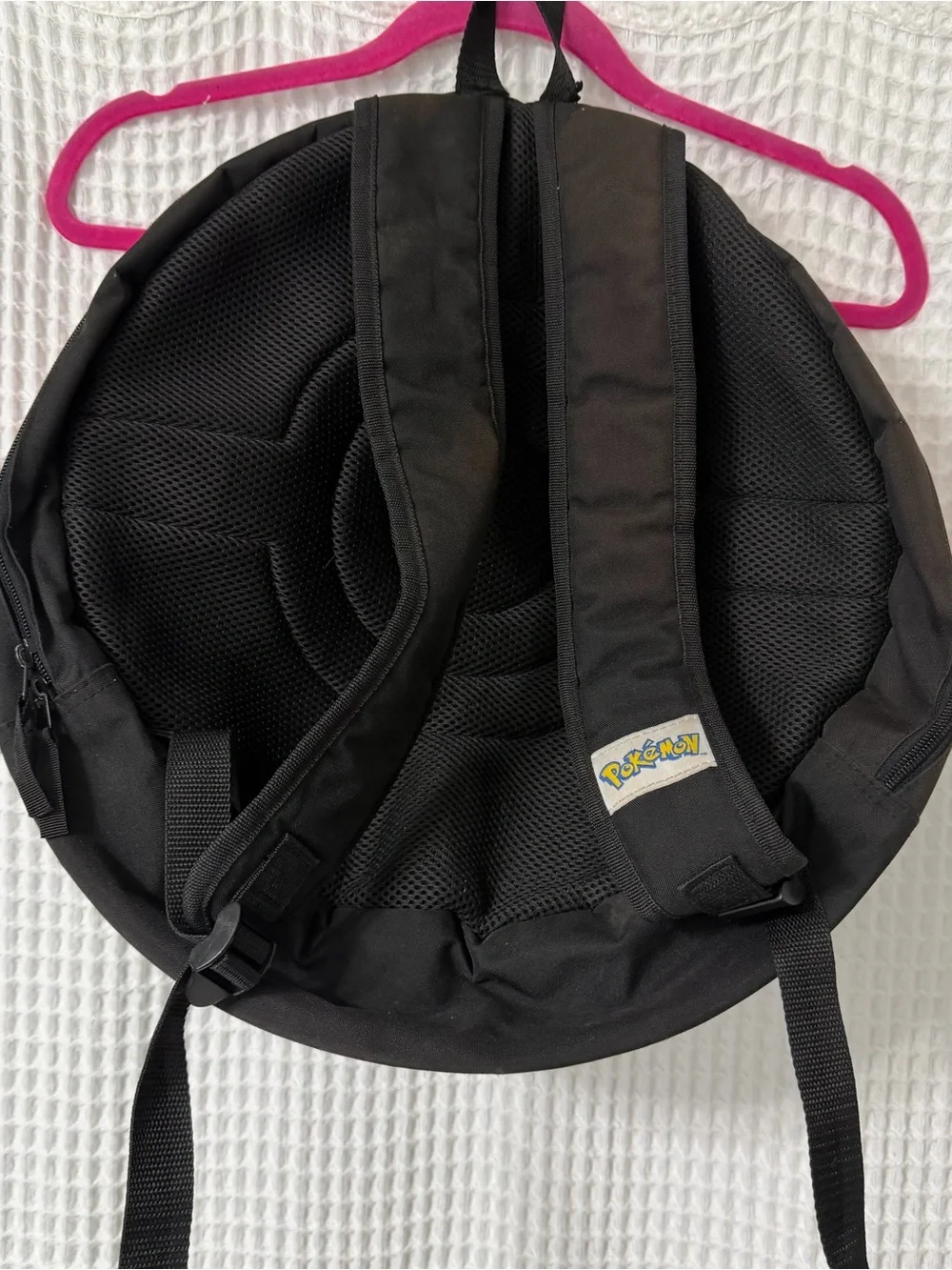 Pokemon 3D Poké Ball backpack